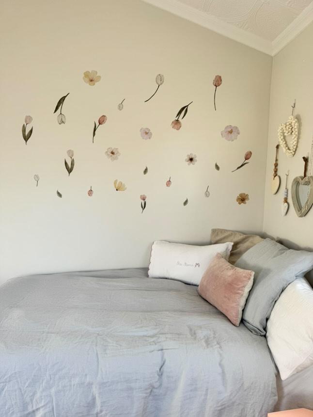 Dainty Delicate Flowers Wall Decals