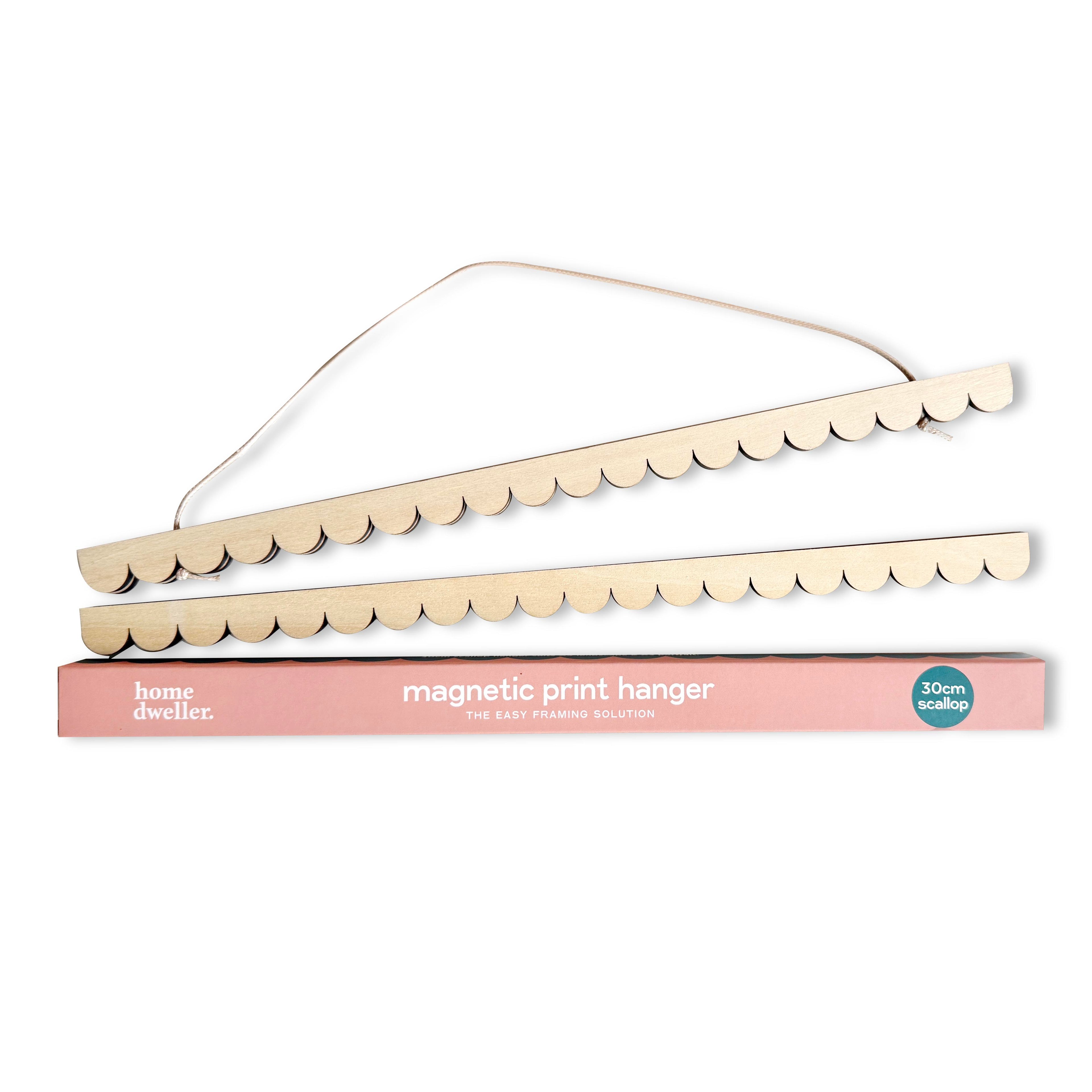 Magnetic Scallop Print Hanger  - Scallop