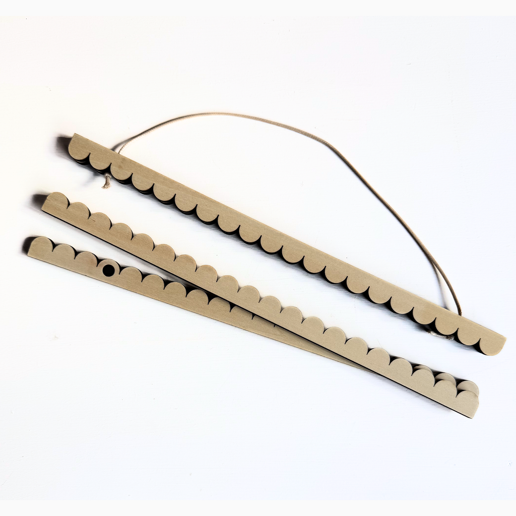 Magnetic Scallop Print Hanger  - Scallop